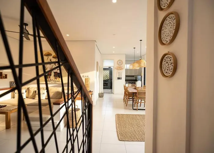 فيلة Kainara 2 - Cozy In Center Of
